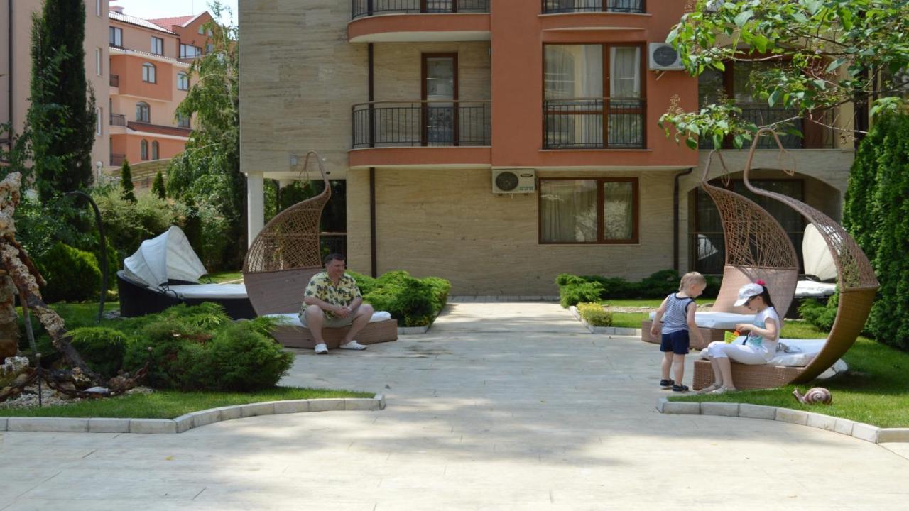 Bratanov Harmony Suites 3 Jungle Slantchev Briag Extérieur photo